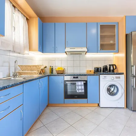 Apaggio Di - Private Parking & Sea View Apartment