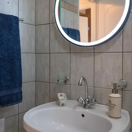 Apaggio Di - Private Parking & Sea View Apartment