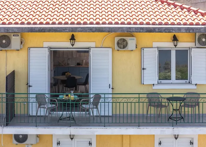 Apaggio Di - Private Parking & Sea View